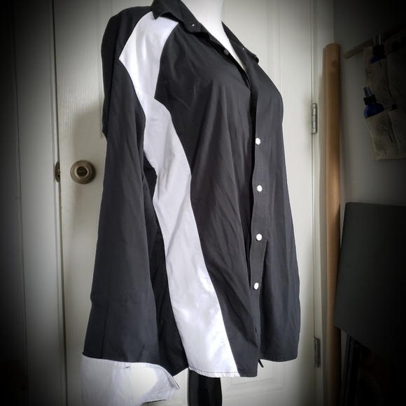 Black White Collared Button Down Shirt - Picture 3 of 4